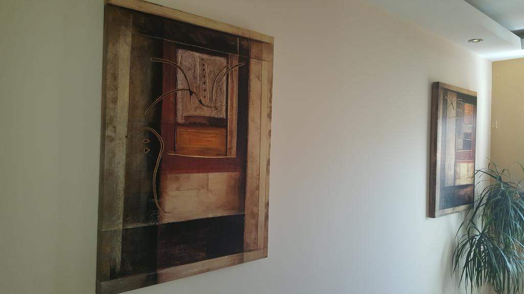 Garni Hotel Contact ベオグラード エクステリア 写真